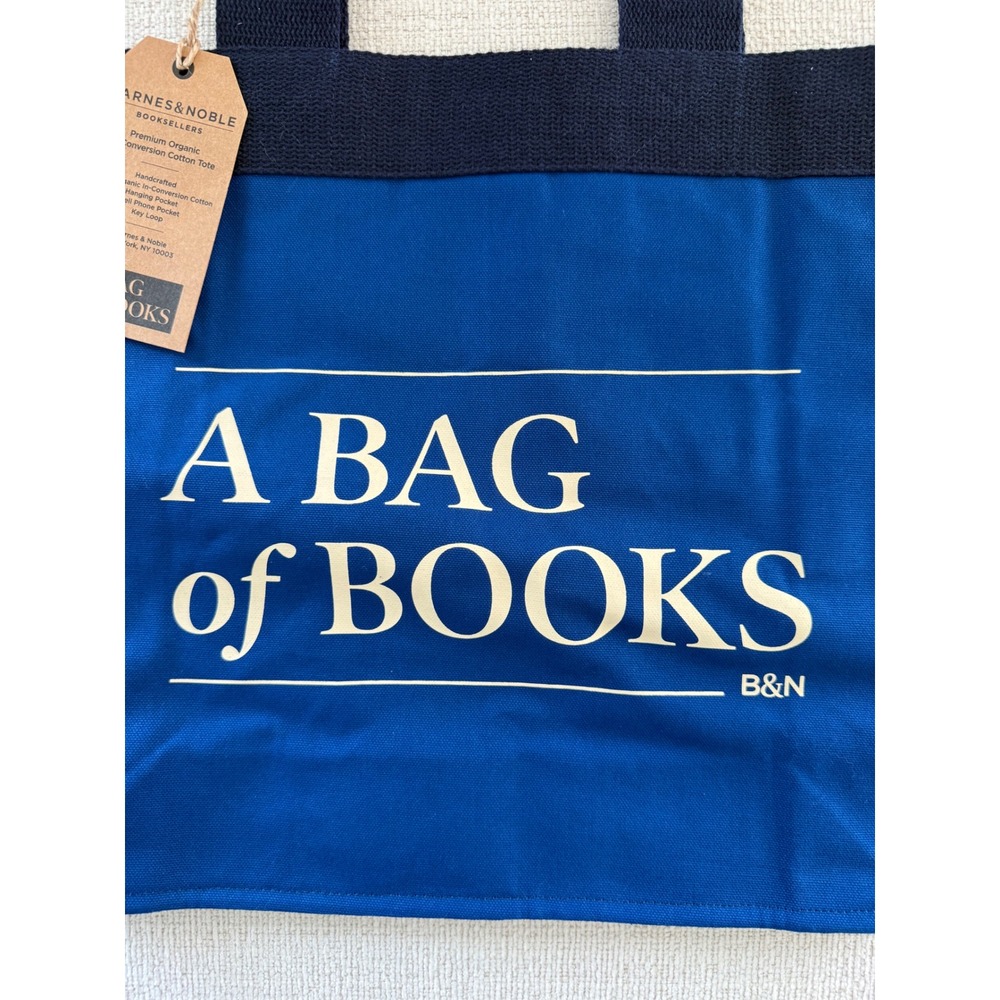 NWT Barns & Noble A BAG of BOOKS Canvas Tote Bag Book Bag Blue With Handles - Picture 3 of 13